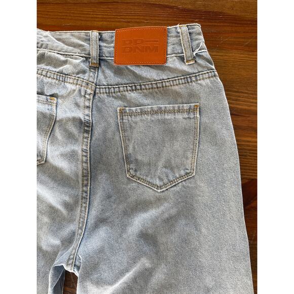 Princess Polly Karlina High Rise Straight Leg Jeans in Light Wash, sz 2 - Picture 8 of 10